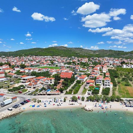 Tribunia Beach Hotel Tribunj  Bagian luar foto