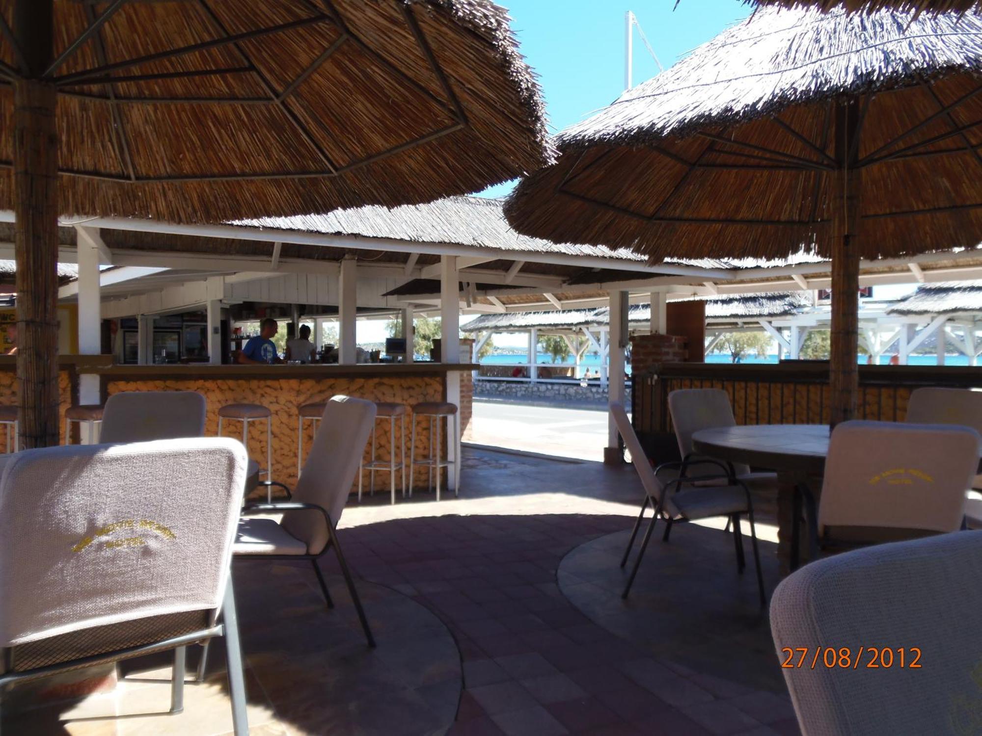 Tribunia Beach Hotel Tribunj  Bagian luar foto
